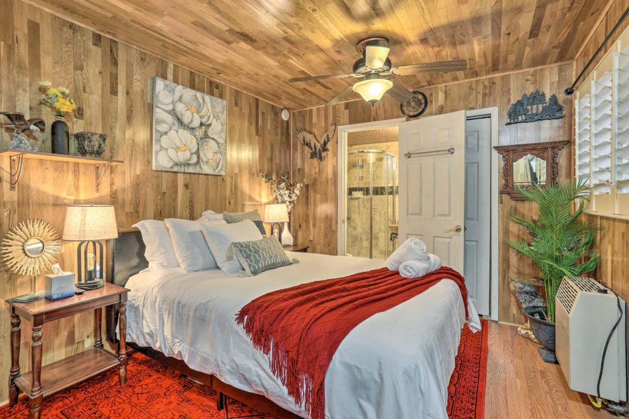 Boho Crestline Cabin, 1 Mile To Lake Gregory! Экстерьер фото